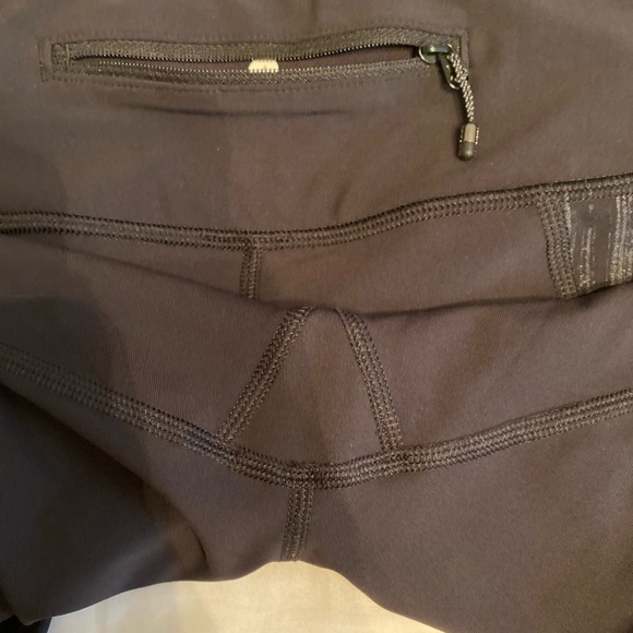 LIKE NEW! Lululemon 🍋 - Picture 5 of 7